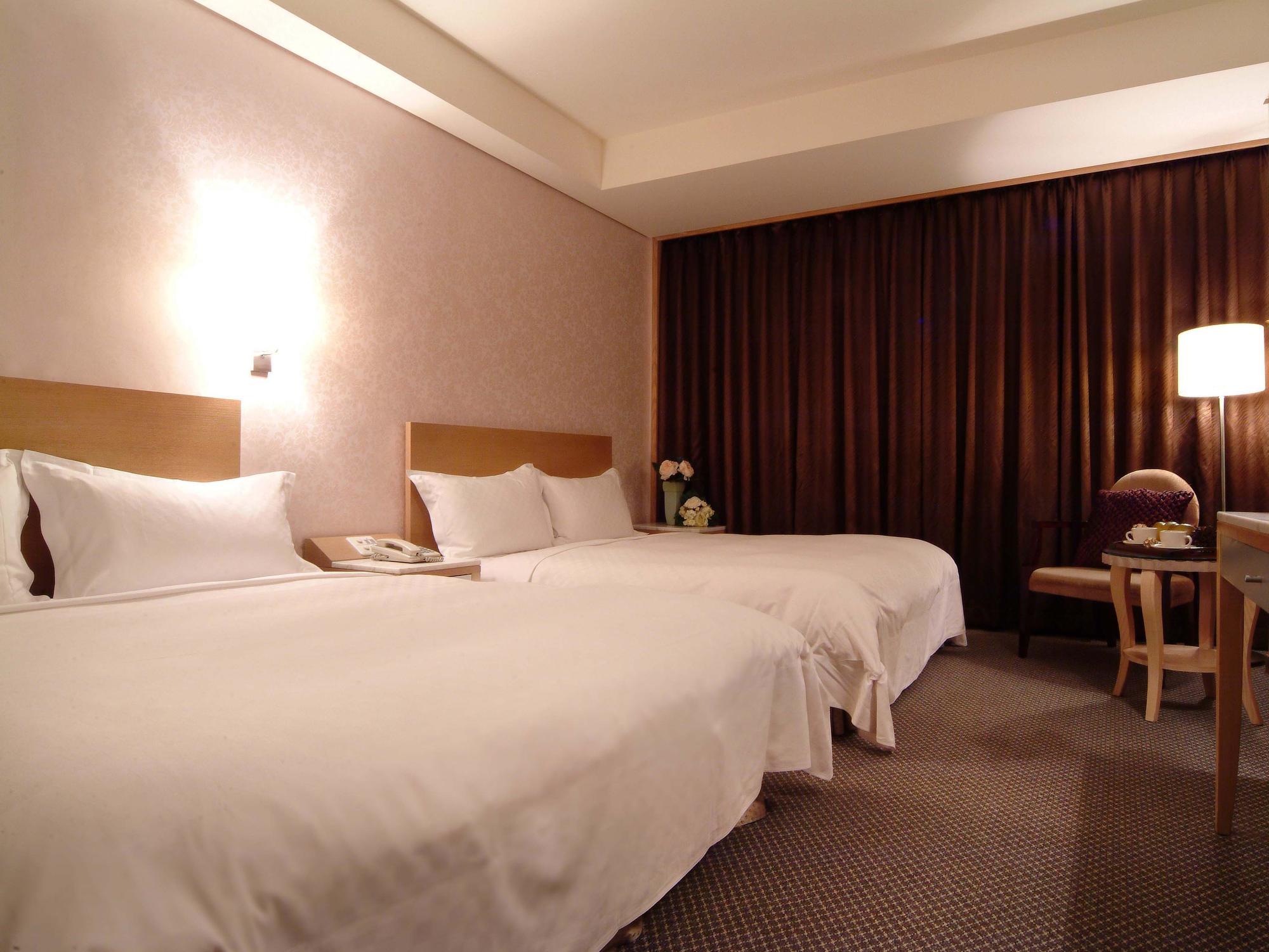 Keebe Hotel Cơ Long Ngoại thất bức ảnh