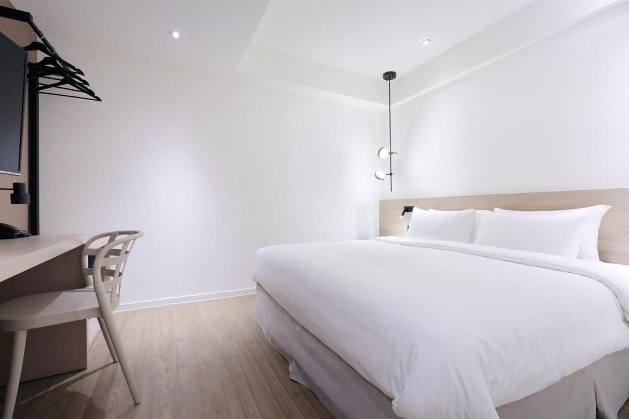 Keebe Hotel Cơ Long Ngoại thất bức ảnh